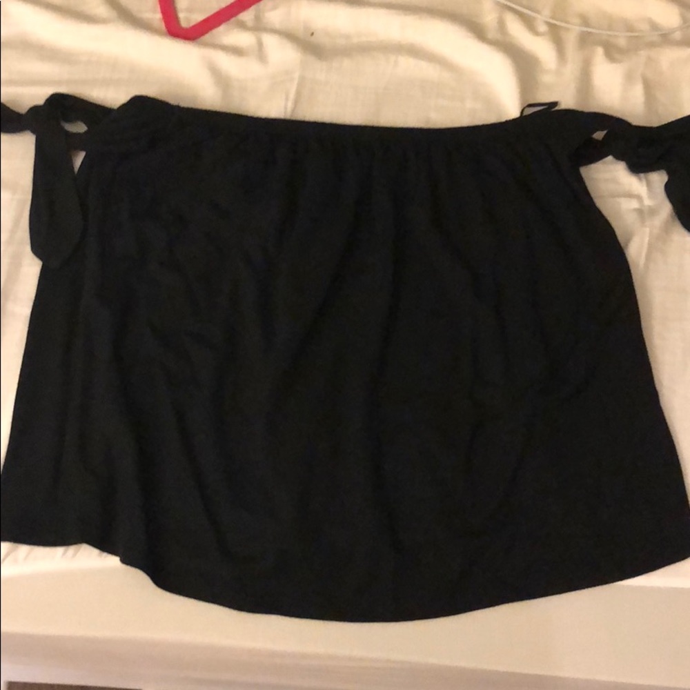 off the shoulder top w/ arm ties